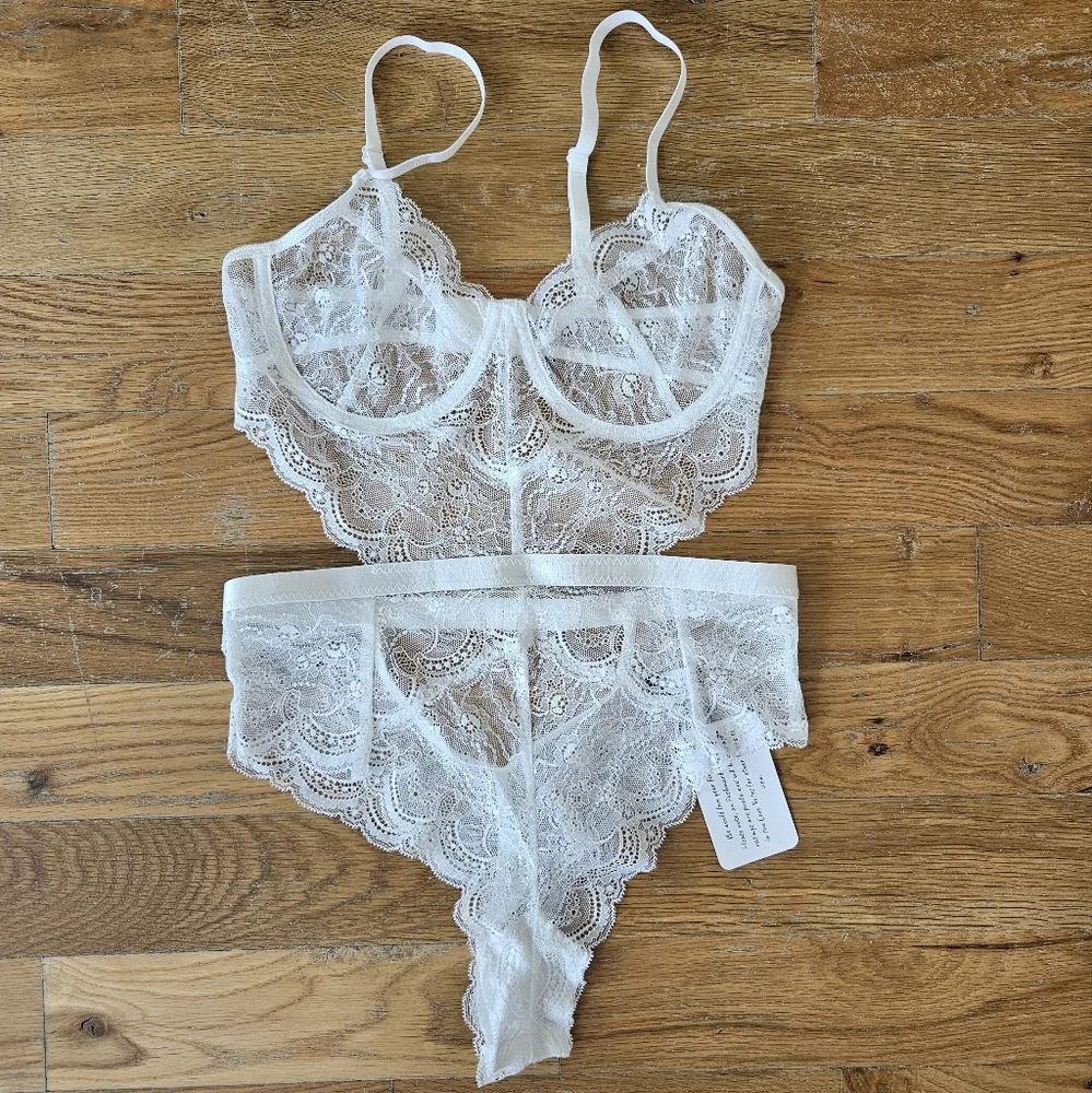 N/A elegant sheer